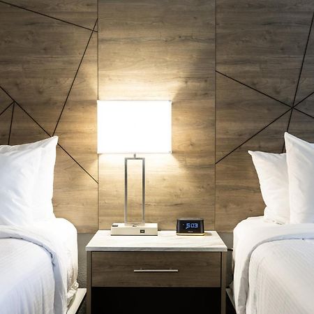 Rodeway Inn & Suites Near Outlet Mall - אשוויל מראה חיצוני תמונה