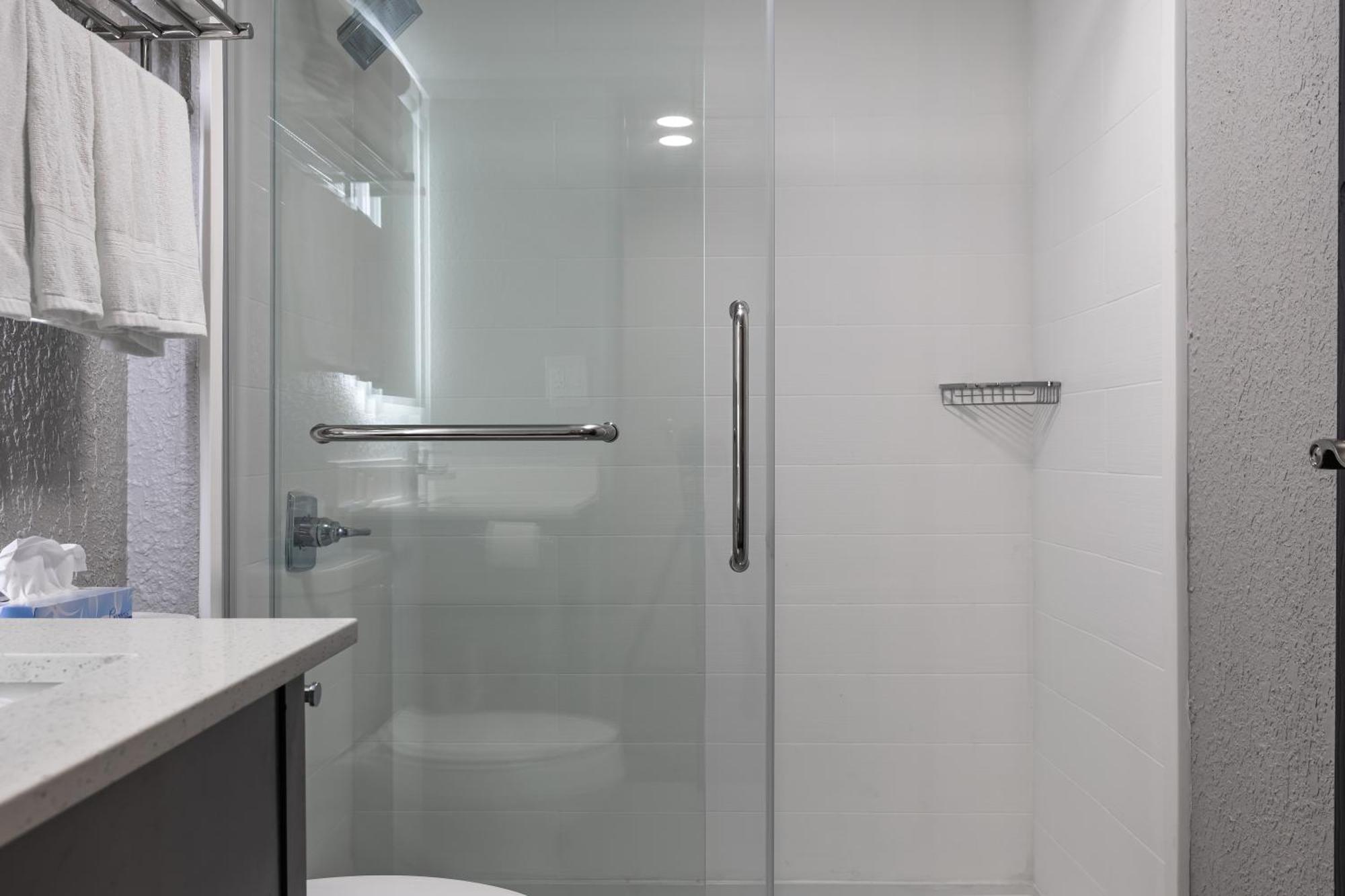 Rodeway Inn & Suites Near Outlet Mall - אשוויל מראה חיצוני תמונה