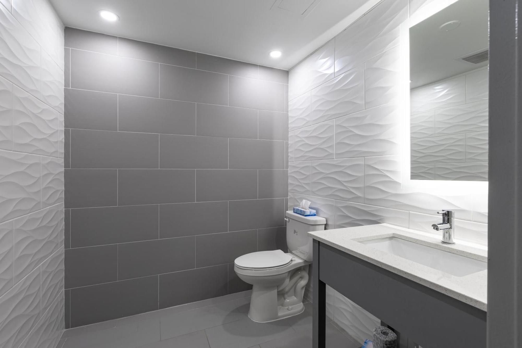 Rodeway Inn & Suites Near Outlet Mall - אשוויל מראה חיצוני תמונה